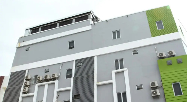 Airy Syariah Panakkukang Ruko Mirah Pengayoman Makassar, Prenota Hotel Hotel a Sulawesi con parcheggio, Parcheggio