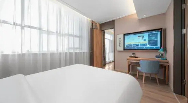 Люкс Homeinn · neo (Baoji Fengxiang Donghu North Gate)