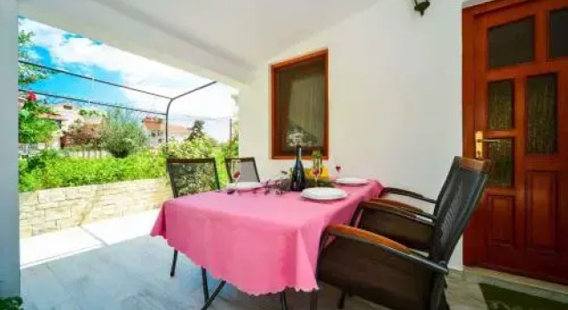 Apartment in Biograd na Moru 35590