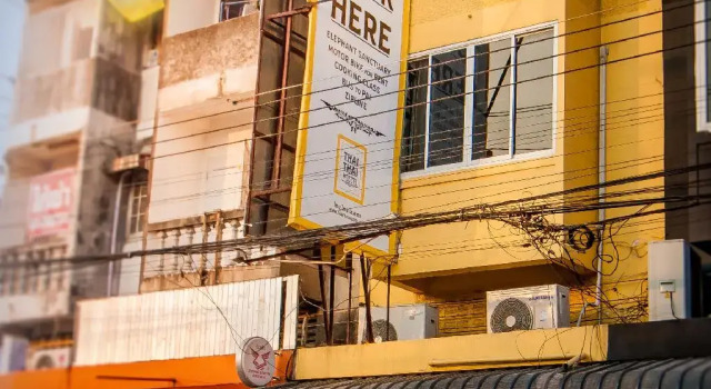 Кровать в общем номере Thai Thai Hostel
