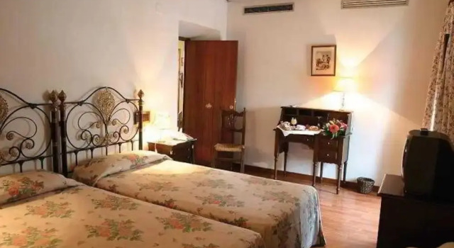 Hacienda San Ignacio, Забронировать Отель Отели провинции Севильи с парковкой, Парковка