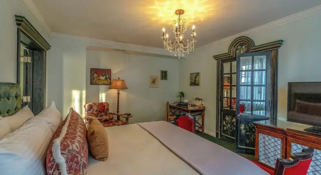 Люкс The Pontchartrain Hotel