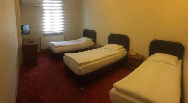 Hotel Berli̇n, Rezerwuj Hotel Hotele w East Anatolia Region z parkingiem, Parking