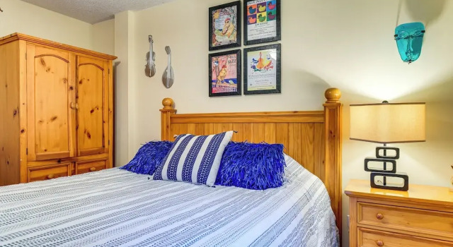 Nags Head Apt With Patio - 1/2 Mile Walk to Beach!