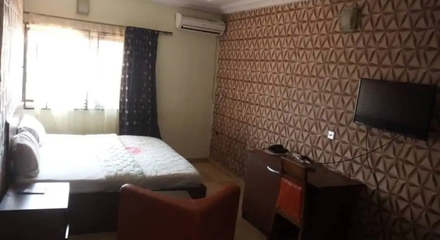 Brentwood Hotel, Забронировать Отель Недорогие отели Бенин-Сити, недорого