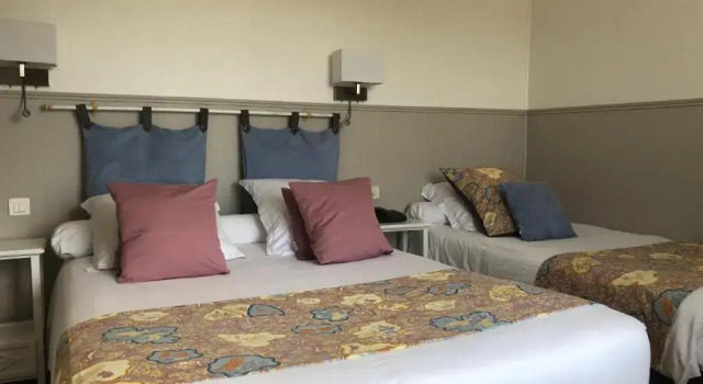 Трёхместный номер Standard Hôtel Moderna