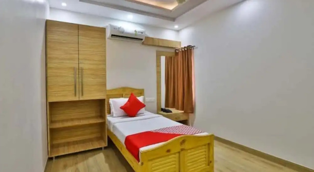 Economy Yhden hengen huone Hotel Centre Point
