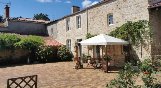 Au Relais Des Songes
