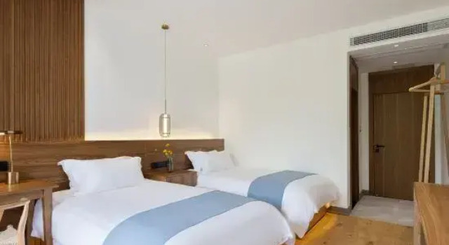 Люкс Returning to the original heart of seclusion, the beautiful abode