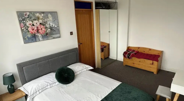 Camden Skyview Quality Apartment
