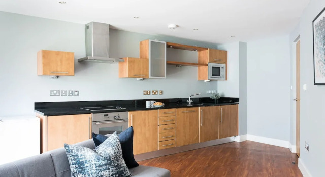 Апартаменты с 2 комнатами Spacious 2 Bed - Battersea High Street