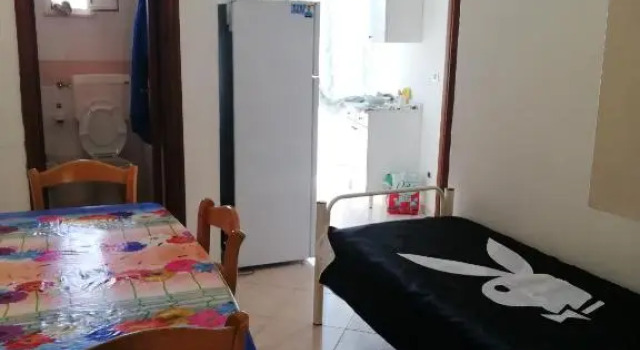Apartment with one bedroom in Ischia with wonderful sea view and terrace 20 m from the beach, Book Lejlighed Lejligheder i Ischia, Lejlighed