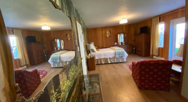 Двухместный номер Standard с видом на сад Crown House B&B