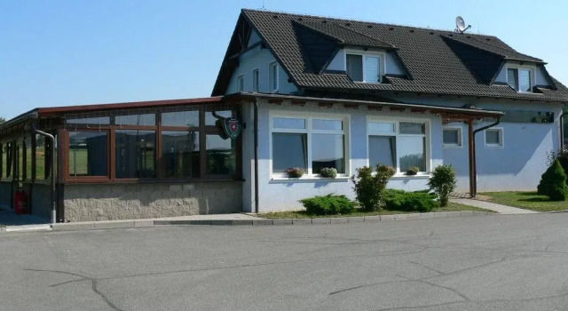 Hotel-Restaurant U Švábků, Prenota Hotel Hotel a Boemia meridionale con parcheggio, Parcheggio