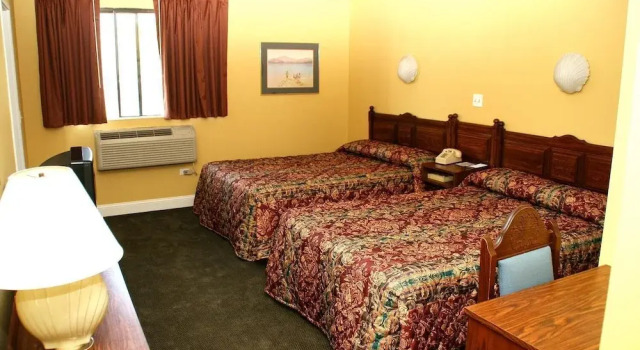 Cape Cod Irish Village, Varaa Hotelli Hotellit New England uima-altaalla, Uima-allas