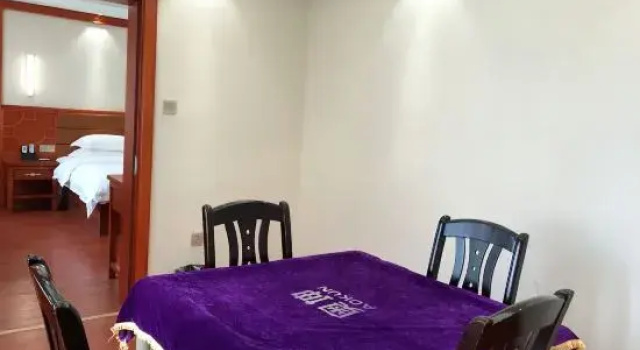 Люкс Business Huanjiang Hotel