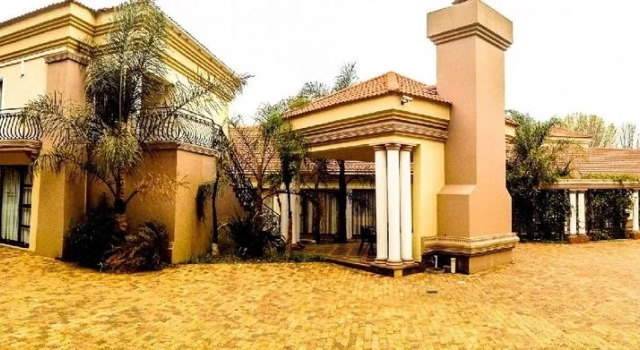 Caesars Guesthouse, Забронировать Отель Отели Фри-Стейт с парковкой, Парковка