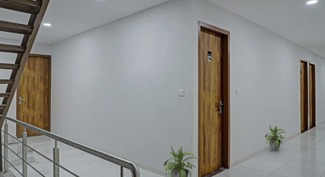 OYO 90450 Hotel Weekend Rooms
