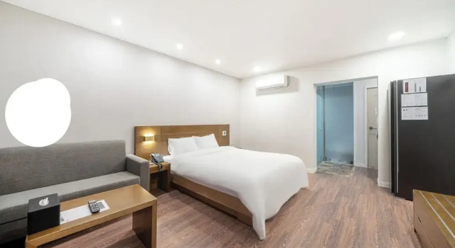 Номер Deluxe The 7 Business Hotel