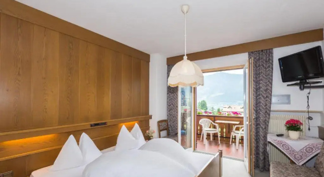 Двухместный номер Standard с балконом Guesthouse Pension Grafenstein