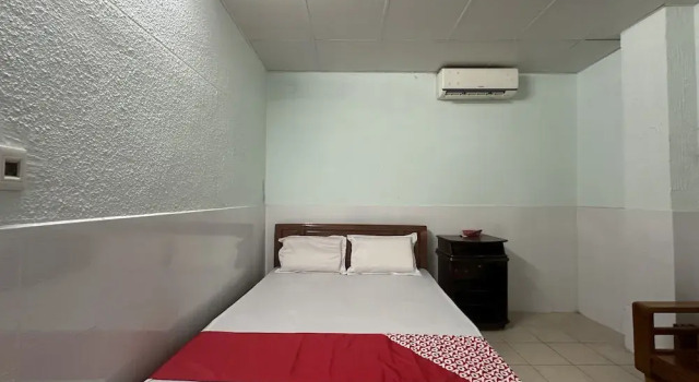 OYO 1220 Nha Nghi Kim Van, Prenota Hotel Hotel a Da Nang con parcheggio, Parcheggio