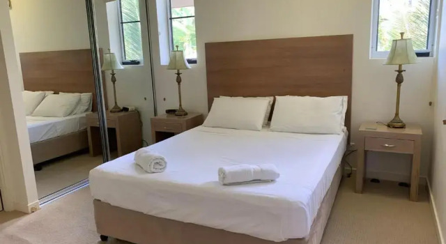 Beach House Apartment 1, Book Lejlighed Hoteller i Mission Beach med parkering, Parkering