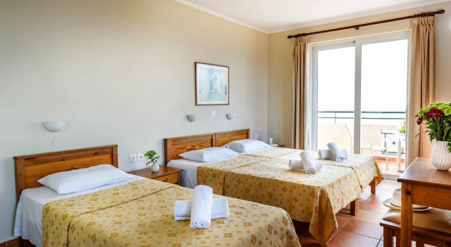 Студия Цокольный этаж с видом на море Panos Beach Hotel