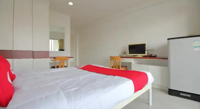 Номер Standard Super OYO 498 Ladawan Villa