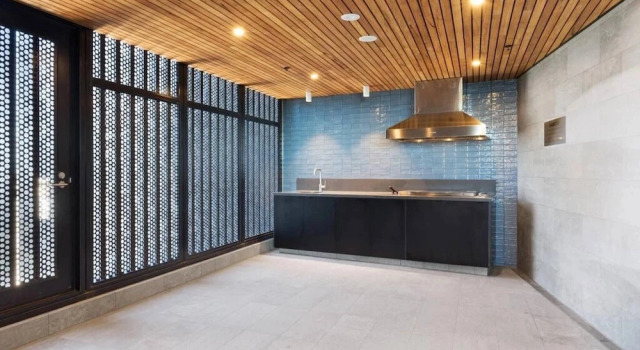Коттедж 2BR Luxury Skytower CBD Pool Gym Netflix