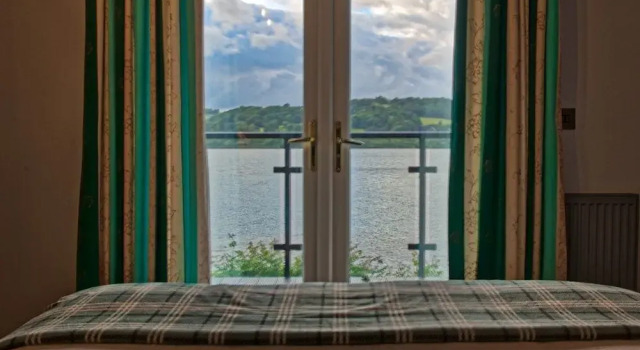 Glan Y Gro Lakeside Suites, Buchen Sie Hotel Llangower South Wales