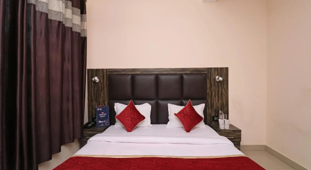 Hotel O Abc Residency, Забронировать Отель Сринагар Jammu & Kashmir Ski, рядом с Lal Chowk Ghantaghar