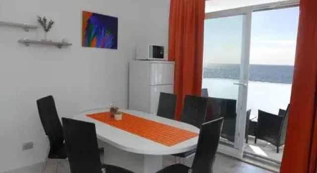 Apartma Dante