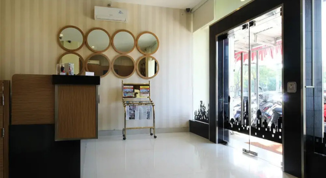 Airy Panakkukang Boulevard Pengayoman 7 Makassar, Prenota Hotel Hotel a Sulawesi con parcheggio, Parcheggio