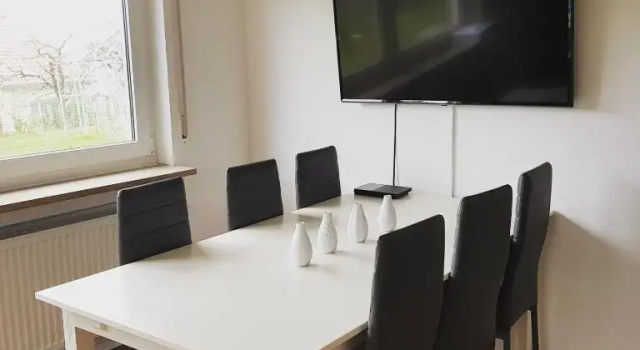 Ferien in Neuffen - Ferienwohnung Plaue, Reserva ahora Hotel Neuffen Baden-Wurtemberg
