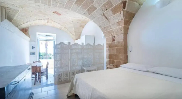 Residence Castello, Book Hotel Hoteller i Santa Cesarea Terme med parkering, Parkering