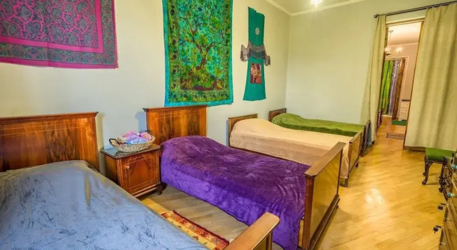 Kg Guest House, Забронировать Гостевой дом Вера Тбилиси, рядом с Концертный зал Тбилиси