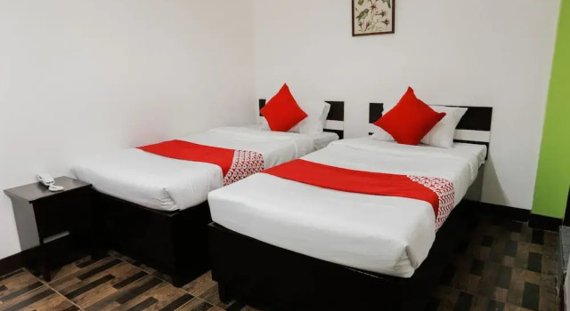 OYO 214 Ellés Pension House, Забронировать Отель Отели в центре Давао, в центре