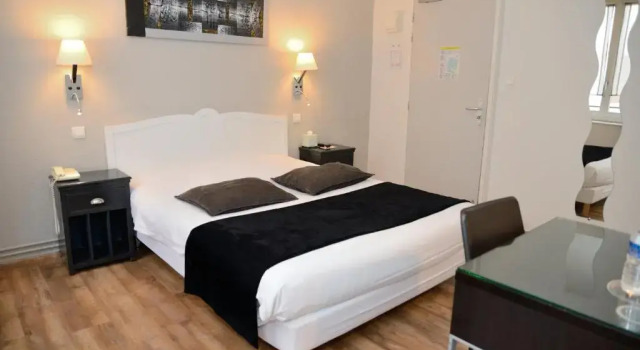 Двухместный номер Standard EtC...Hôtel - Strasbourg Hyper Centre