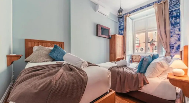 Трёхместный номер Superior с балконом и с красивым видом из окна Casinha das Flores