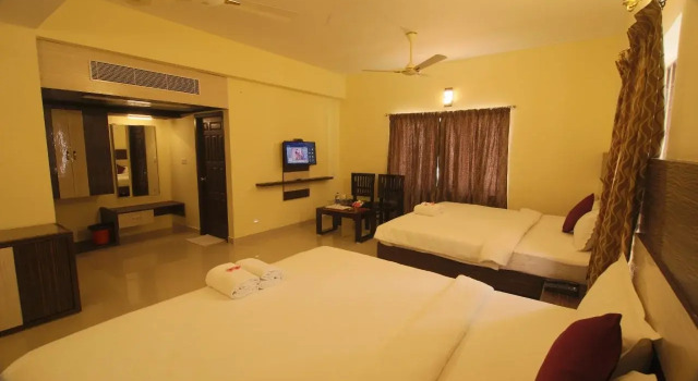 Sri Gnana Vedha Beach Residency, Varaa Hotelli Velankanni Tamil Nadu