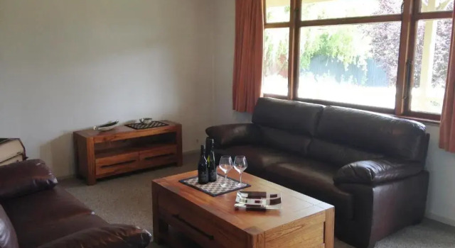 Коттедж Judge Rock Exclusive Vineyard Cottage Accommodation