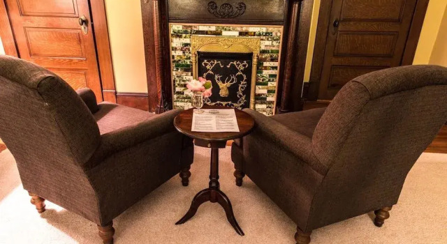 Double Oaks Bed and Breakfast, Забронировать Отель Отели Гринсборо 3 звезды, рядом с Культурный центр Гринсборо, 3*