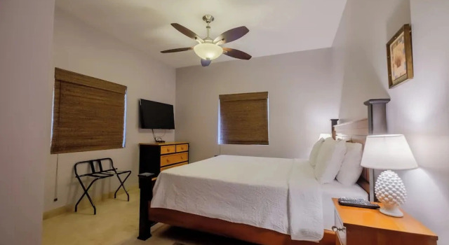 Oceans Edge Resort & Spa, Foglalás Üdülőközpont Üdülőszállodák Belize Province, Üdülőközpont