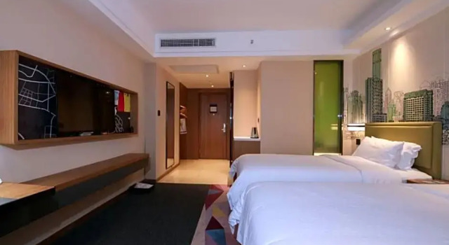 Двухместный номер Deluxe Hampton by Hilton Shenzhen Guangming
