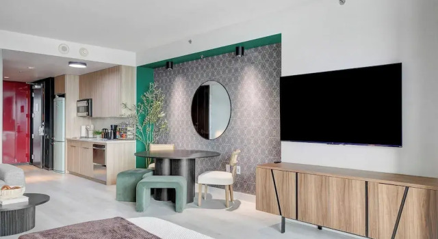 Студия Deluxe Ava's Suite 37th FLR PALMS PLACE