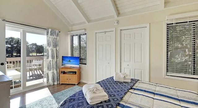 Updated Seabrook Villa -- Near Beach & Pool! Villa