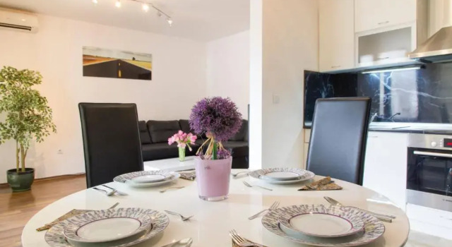 Апартаменты с 2 комнатами Vitosha Downtown Apartments