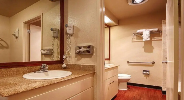 Номер Standard Best Western Heritage Inn