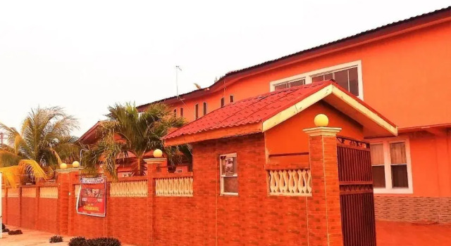 Golden Simcha Hotel