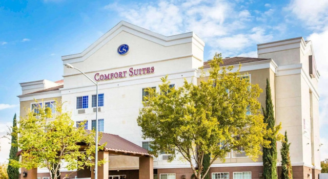 Comfort Suites Clovis - Fresno